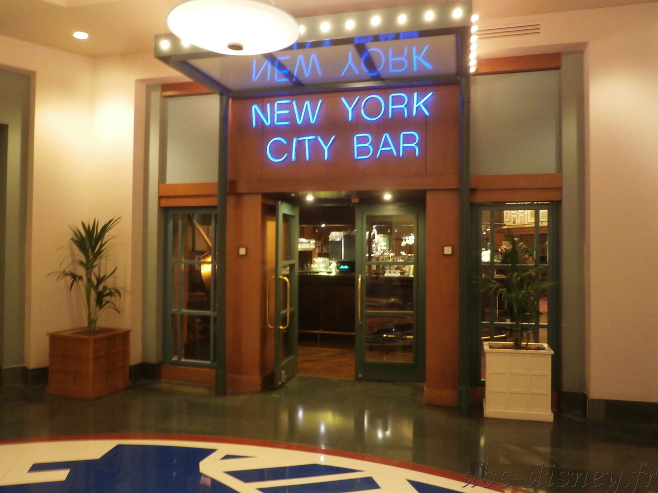 H NY City bar